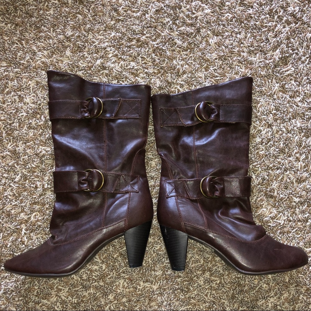 Brown Heeled 2 Buckle Boots Size 7.5